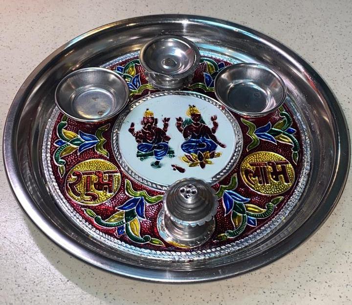 Тарелка для пуджи (подношений божествам), Ганеша и Лакшми,22см. Индия
