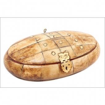 Шкатулка с инкрустацией (кость) 14,5х4х7см